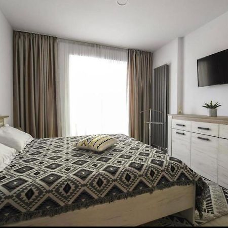 Alezzi Beach Resort Nautica Неводарі Екстер'єр фото